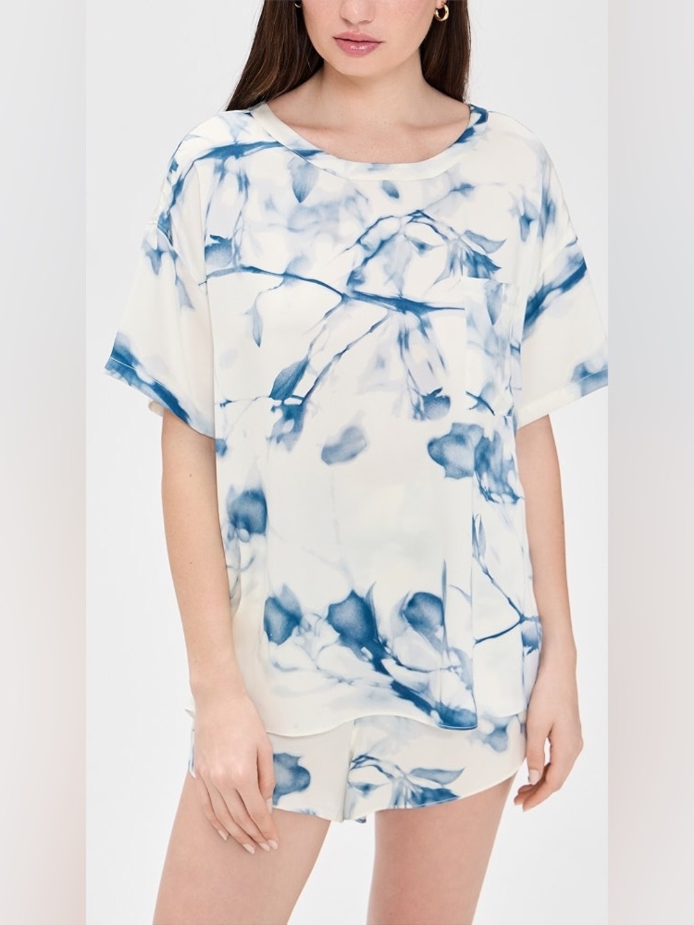 lunya Cream and Blue Tie-Dye Short Sleeve Pocket Tee set